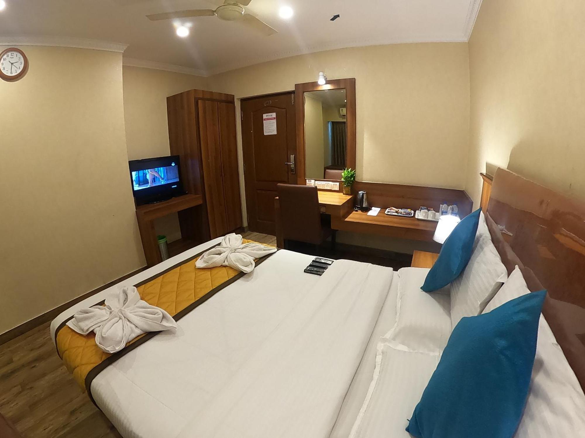 科尔芒加拉帝国国际酒店 班加罗尔 外观 照片