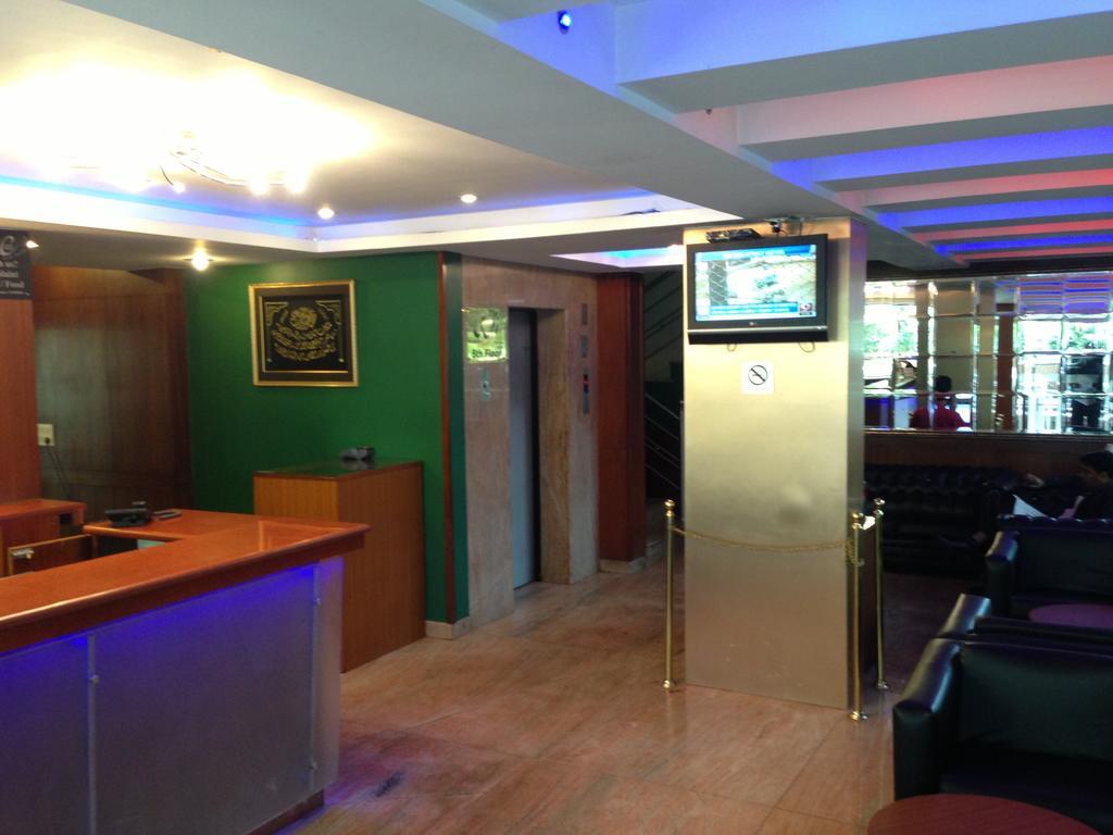 科尔芒加拉帝国国际酒店 班加罗尔 外观 照片
